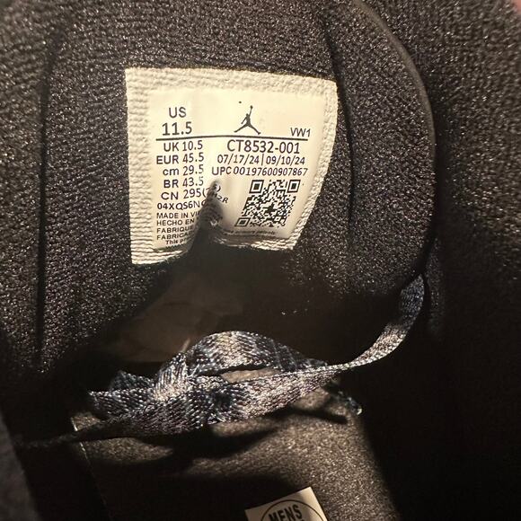 Jordan 3 Retro Black Cat (2025) - Size 11.5 - Brand New - Picture 6 of 7